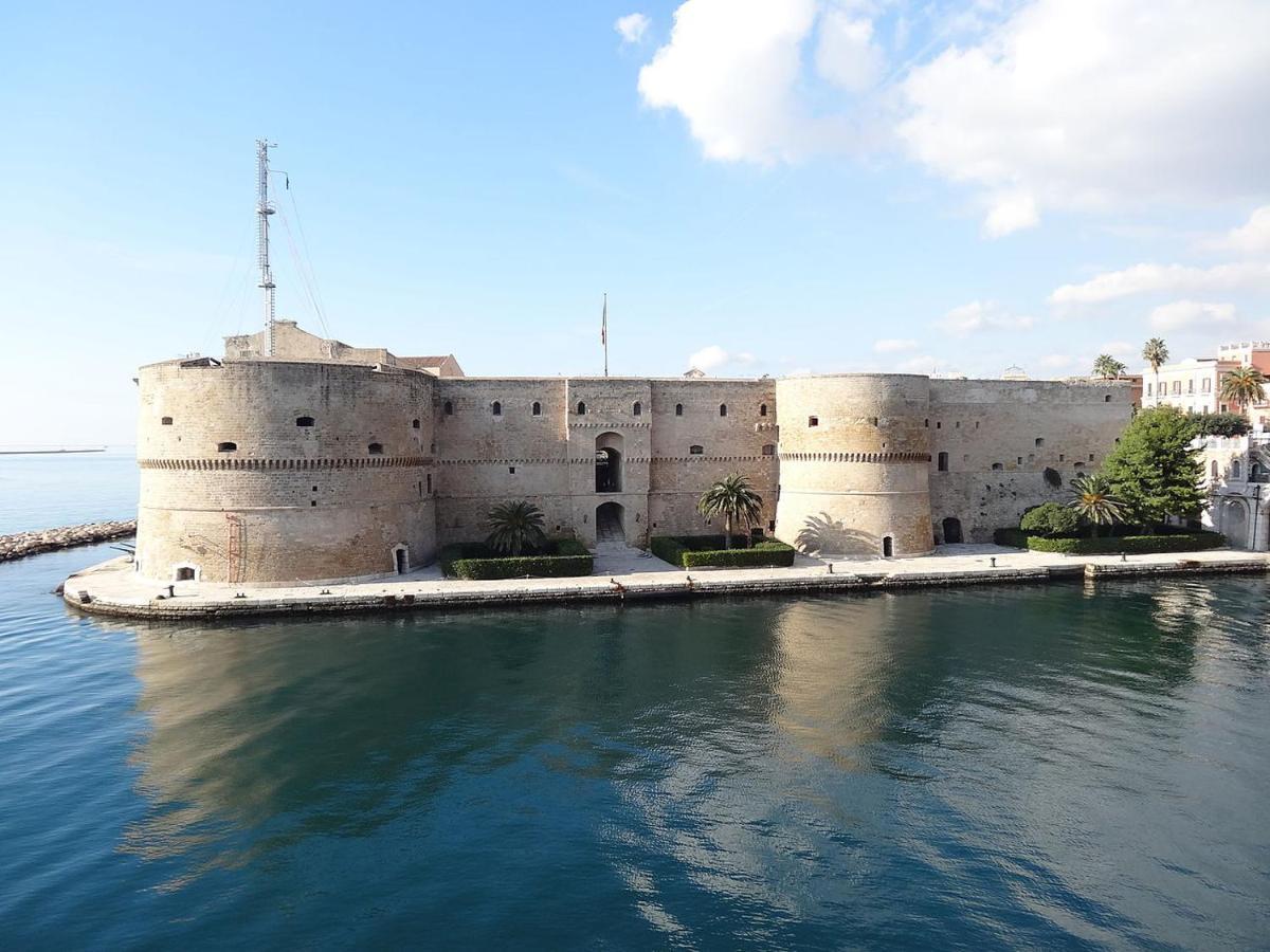 Appartamento La Perla del Borgo Taranto Esterno foto